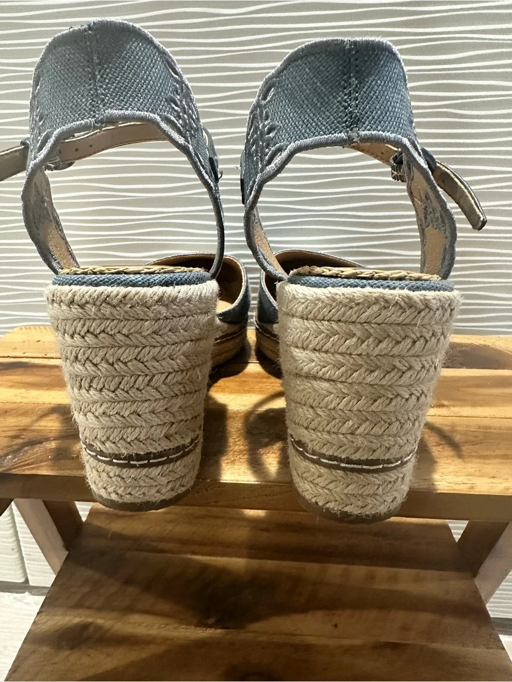 Crown Vintage Blue Denim Espadrille Wedge Sandals Size 7.5